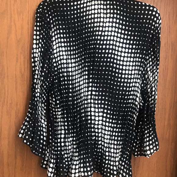 Black and White Polka Dot Top - Picture 7 of 7